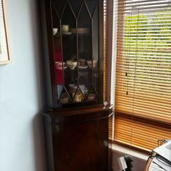Vintage Corner Unit