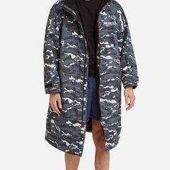 Dry Robe Outdoor Changing Robe - NEW