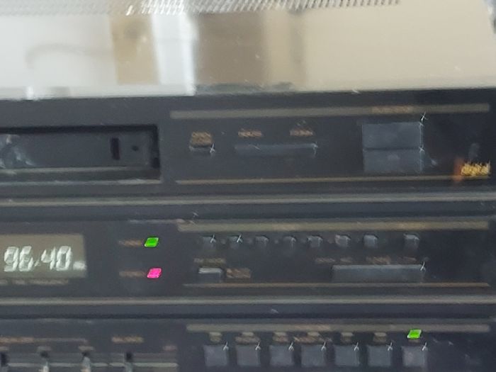 Mitsubishi Music Centre, Model DA-60R, Radio, CD, Tape, Phono, Aux, 2 Philips speakers included, in good condition for its age