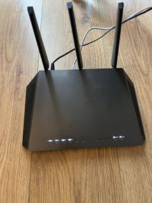 Nighthawk AC1900 Smart WiFi Router (R7000)
