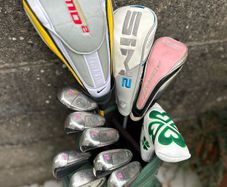 Full set of ladies golf clubs