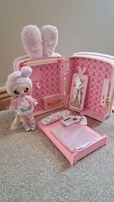 Nanana doll with backpack