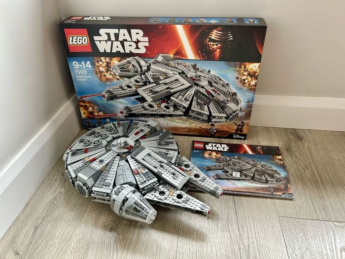 LEGO 75105 - Milennium Falcon - Star Wars