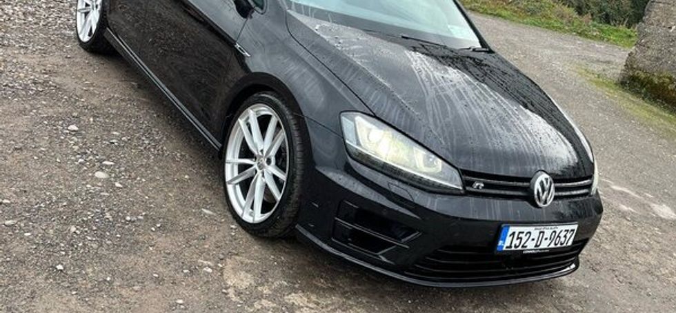Volkswagen golf r