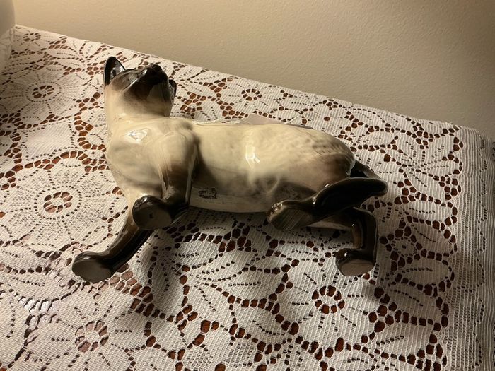 Beswick Siamese cat