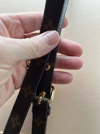 Louis Vuitton Pochette Metis handbag