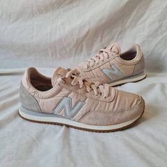new balance 720 Size 4.5 eu 37 pink suade in good condition