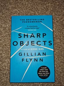 Sharp Objects Gillian Flynn