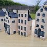 4 iconic KLM ceramic houses Image 3