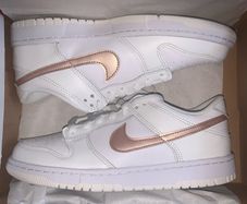 White Nike Dunk Low