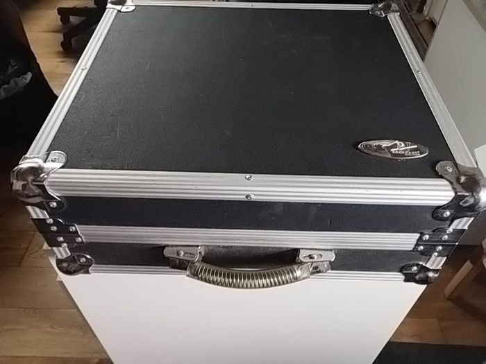 DJ rockcase by Warwick, for technics turntable