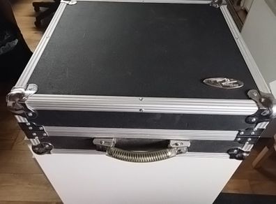 DJ rockcase by Warwick, for technics turntable