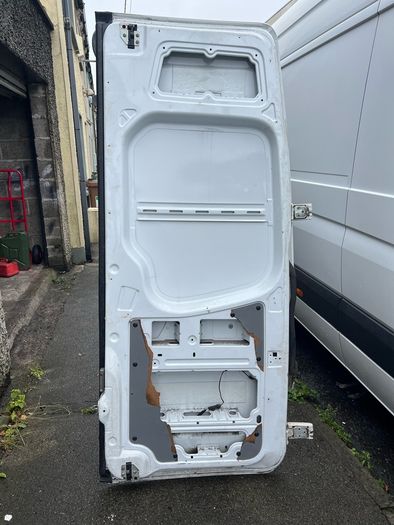 Mercedes sprinter/Volkswagen crafter 2006/2018 back doors