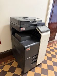 Develop ineo 250i - Like New