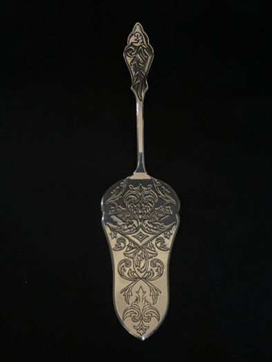 Art nouveau silver plated cake server