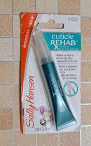 Sally Hansen Moisturising Cuticle Rehab Oil for Restoring Dry Cuticles - New