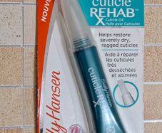 Sally Hansen Moisturising Cuticle Rehab Oil for Restoring Dry Cuticles - New