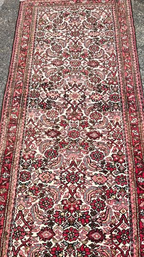 Pretty Vintage Persian Malayer Hand knotted Runner Wool Rug
