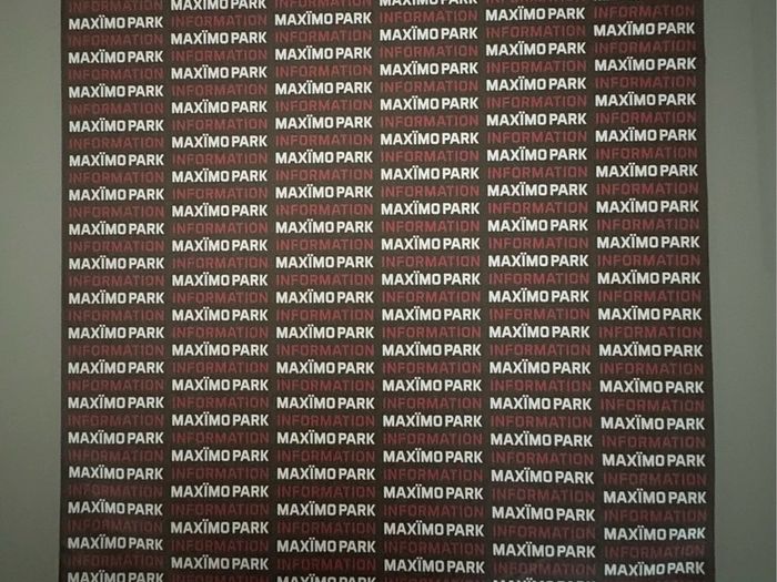 Maximo Park - Too Much. Played once and in super condition.