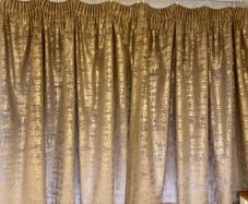 Lined gold curtain set + shade