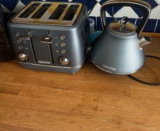 Russell Hobbs Kettle and Toaster