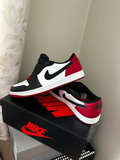 Air Jordan 1 Low OG Black Toe