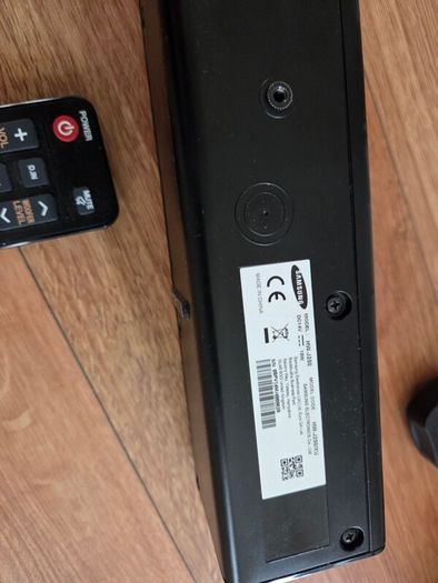 Samsung sound bar HW J250, great condition