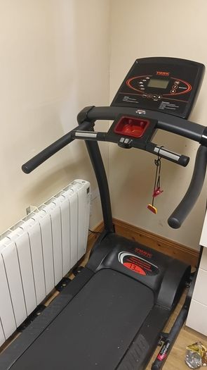 Foldable treadmill