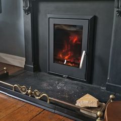 Fireplace fender