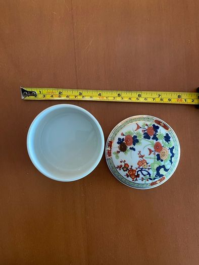 Vintage Japanese Porcelain Covered Dish / Trinket Box - Imari Style Floral Design