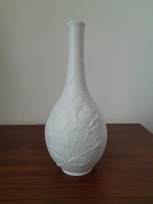 Vintage Kaiser Porcelain Bud Vase
