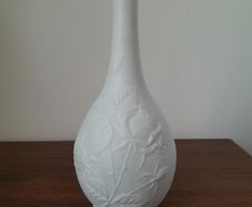 Vintage Kaiser Porcelain Bud Vase