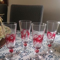 4 Glasses
