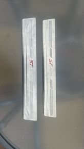 Ford Focus ST line kick plates MK3.5 kick plates