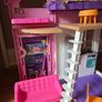 Barbie house and car Image 6