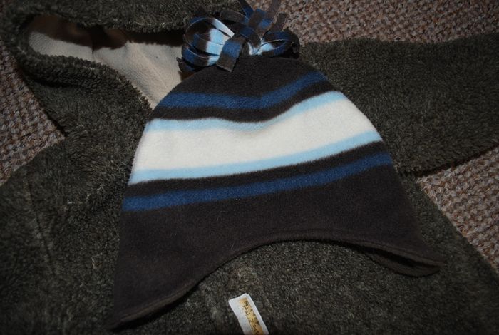 Baby hat,12 to 18 months,warm.