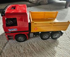 Bruder Truck