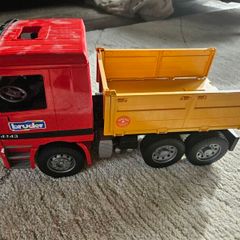 Bruder Truck