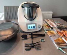 Thermomix TM5 + accessories