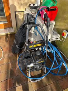petrol powerwasher