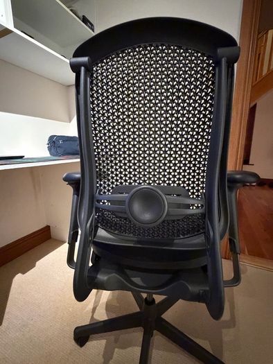 Herman Miller Mirra