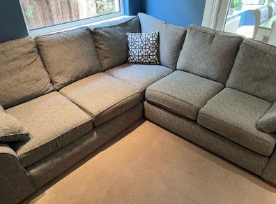 L Shaped Sofa (Grey)