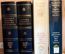 Oxford Thesaurus Dictionary English Literature Books
