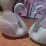 A Pair Of Vintage Ceramic Swans Image 3