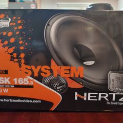 2Channel Blaupunkt + 4Channel JBL amp and Hertz speakers