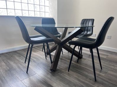 Dining Table & Chairs