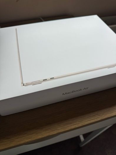MacBook Air M4 13 Inch