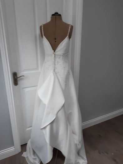 wedding dress