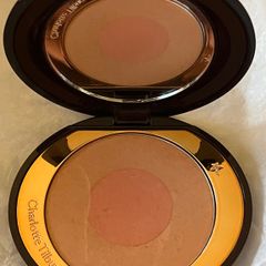 Charlotte Tilbury Cheek To Chic Blusher