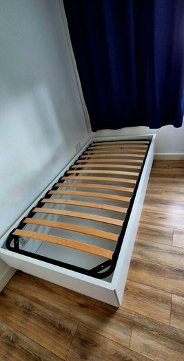 BoConcept single bed with storage